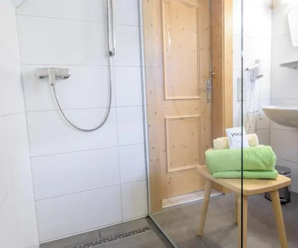 Schoenauerhof * Schlanitzen