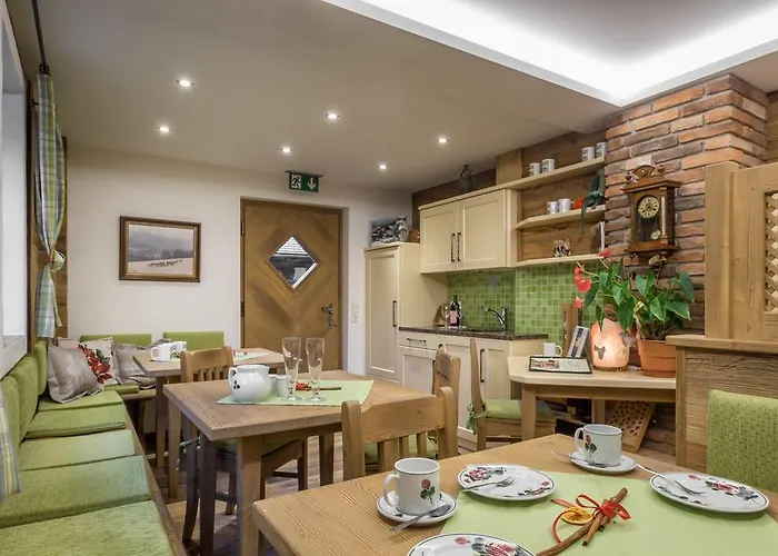 Schoenauerhof Apartment *